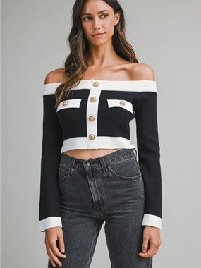 NWOT Size L MABLE RUBY OFF SHOULDER KNIT TOP WITH BUTTON DETAIL $65 MSRP